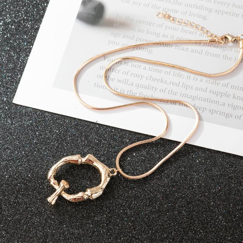 Handmade Customized  Cursive Font Name plate Pendant choker alloy 26 initial letter name necklace personalised