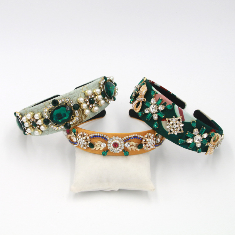 2019 new hot sell vintage women British fashion rhinestone embellished wide velvet baroque headband 2019 new hot sell vintage women British fashion rhinestone embellished wide velvet baroque headband