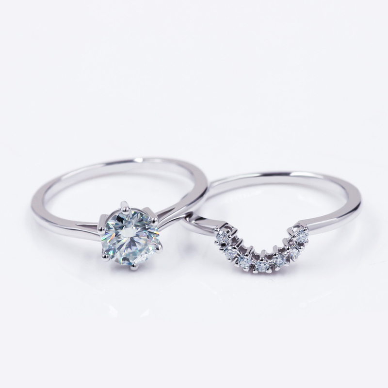 Custom 925 sterling silver platinum engagement moissanite diamond ring