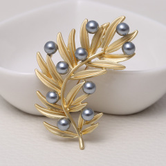 Fashion rhinestone Brooches Gold Sliver Buckle Scarf Clip Clothing Accessories Brooch Jewelry brooch pins