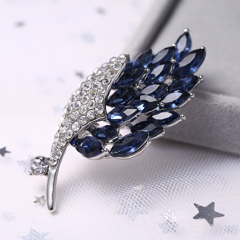 2020 new baroque Latest Fashion Flower Crystal Custom brooch Pearl Jewelry rhinestone brooch pins