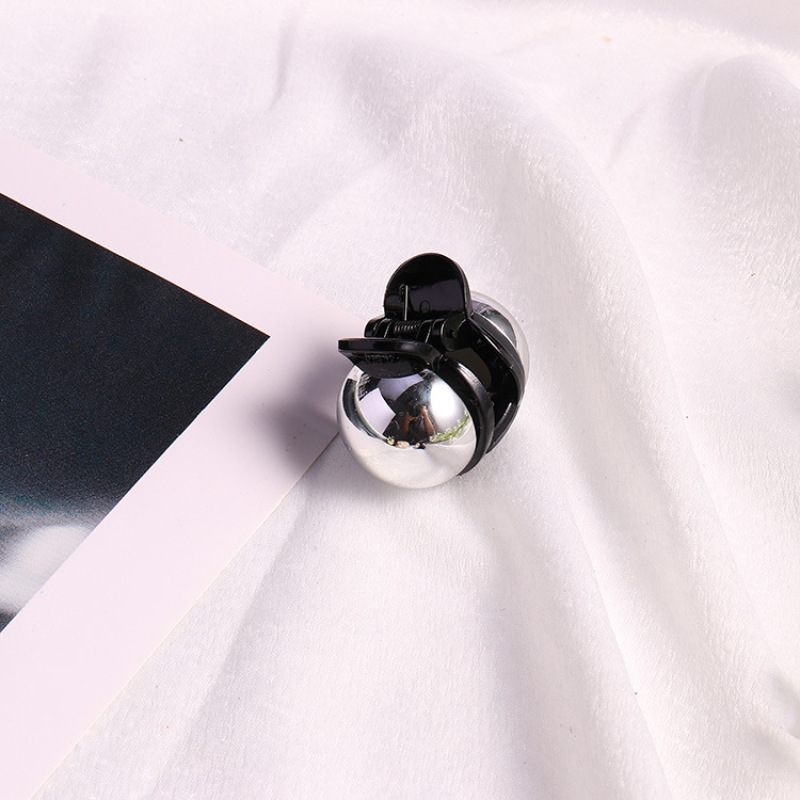 Wholesale unique small girls pearl mini plastic claw hair clip for woman Wholesale unique small girls pearl mini plastic claw hair clip for woman