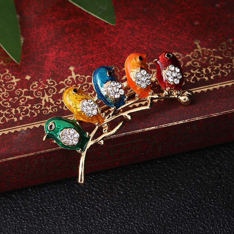 wholesale fashion custom cheap jewelry colorful crystal little birds brooches wholesale fashion custom cheap jewelry colorful crystal little birds brooches