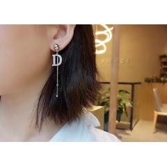 wholesale stylish bling bling letter D tassel alloy crystal earrings for women