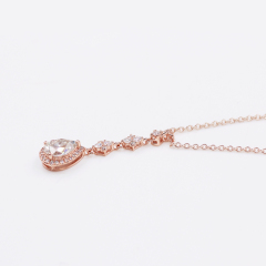 Hot sale fashion jewelry pear shape 925 silver gold plated moissanite necklace