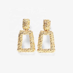Amazon stylish  popular metal alloy indian gold plated retro earrings for female