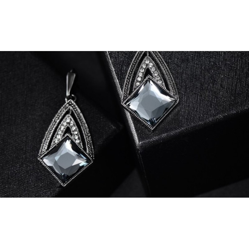 Wholesale vintga crystal rhinestone alloy women ladies drop shape earrings Wholesale vintga crystal rhinestone alloy women ladies drop shape earrings