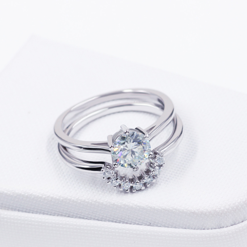 Custom 925 sterling silver platinum engagement moissanite diamond ring