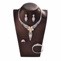 2019 new aaa Bridal wedding earrings bracelet zircon bridal set 2019 new aaa Bridal wedding earrings bracelet zircon bridal set
