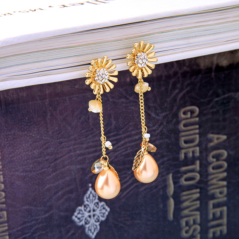 Sunflower shaped crystal diamond latest design dangle earring