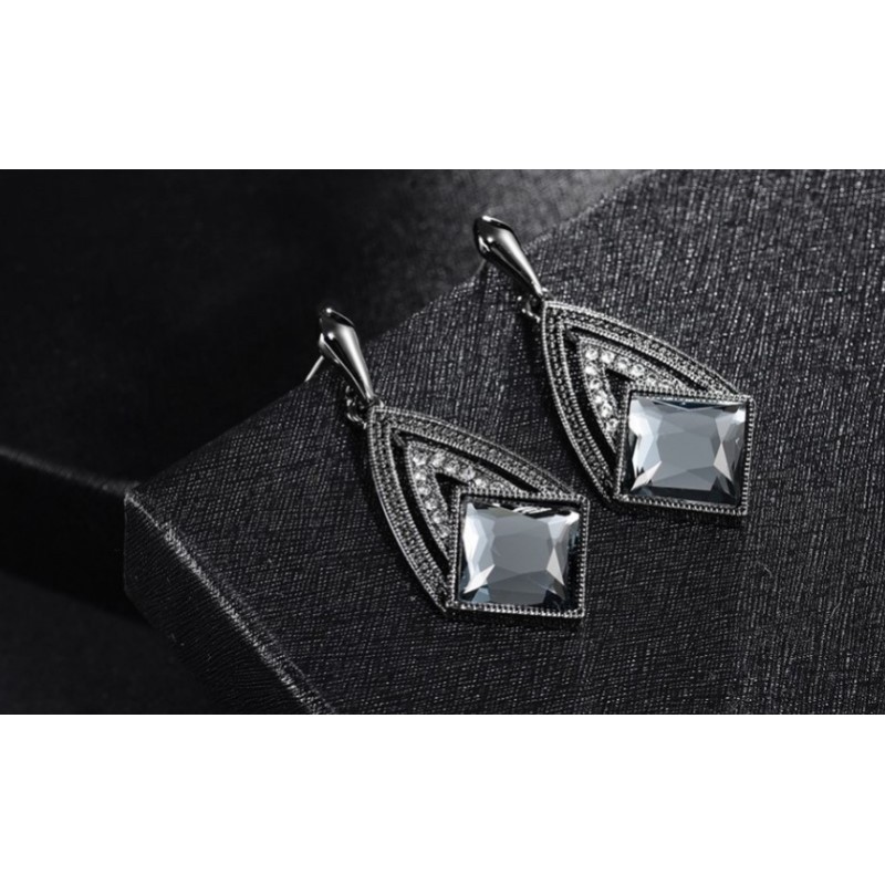 Wholesale vintga crystal rhinestone alloy women ladies drop shape earrings Wholesale vintga crystal rhinestone alloy women ladies drop shape earrings