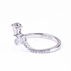 Ladies jewelry irregular 925 sterling silver gold plated yellow moissanite ring