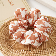 Hot sale fashion yiwu bulk custpm printed women fabric girls hair scrunchies