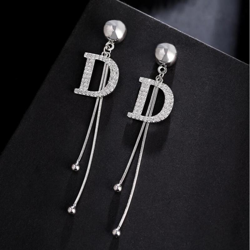wholesale stylish bling bling letter D tassel alloy crystal earrings for women wholesale stylish bling bling letter D tassel alloy crystal earrings for women