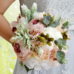 China Wholesale Custom Head Bridal Hand Holding Flower Flowers Artificial Rose Wedding Bouquet for Bridal