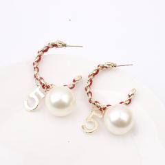 Wholesale hook Plated Metal Women Baroque Twist Pearl Drop Chandelier Earrings