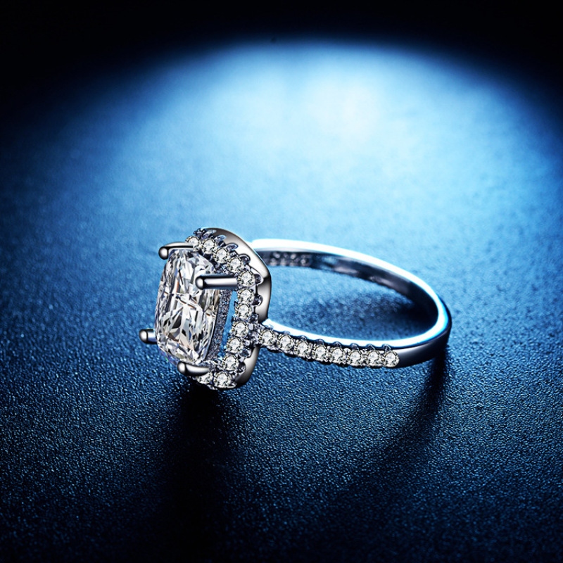 Wholesale Custom 18K White Gold Square Crystal Zircon Engagement Ring Wholesale Custom 18K White Gold Square Crystal Zircon Engagement Ring