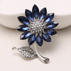 2020 new baroque Latest Fashion Flower Crystal Custom brooch Pearl Jewelry rhinestone brooch pins