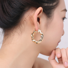 Wholesale fashion elegant circle 18k gold plated women twisted hoop copper earrings