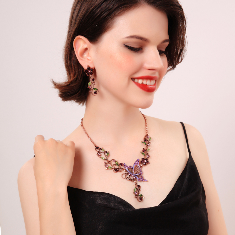 Wholesale women gift jewelry vintage artificial roses purple pearl flower necklace Wholesale women gift jewelry vintage artificial roses purple pearl flower necklace