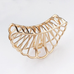 2020 INS Hot smooth gripping retro adult metal hair claw clip for women