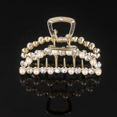 New style fancy influencer simple pearl grab large hair claws headdress for women