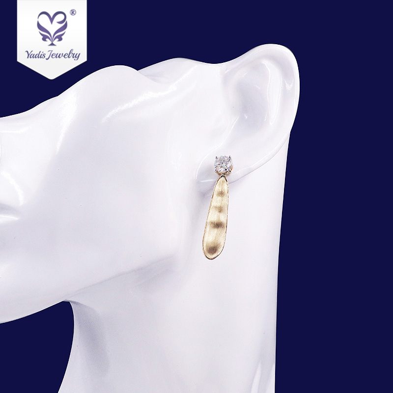 Fashion water drop golden jewelry pure yellow gold 18k moissanite necklace