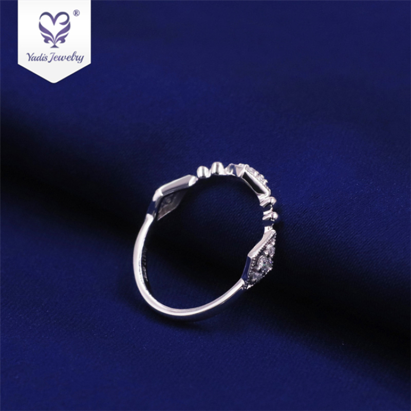 Custom fashion 14k 18k platinum moissanite diamond ring for women
