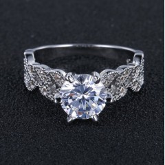 Crystal Finger Ring Brass Plated Silver Color Cubic Zirconia Ring For Wedding Party