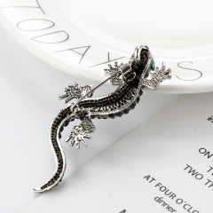 INS amazon korean latest luxury fashion vintage girls rhinestone crystal animal lizard brooches for women lady
