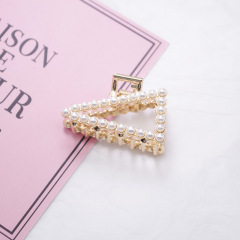 Amazon Hot Ladies Hair Claw Accessories Bow Shaped Golden Pearl Metal Hair Claw Clip