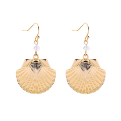 Fashion 2019 mother of pearl stainless steel silver shell gold earrings Fashion 2019 mother of pearl stainless steel silver shell gold earrings