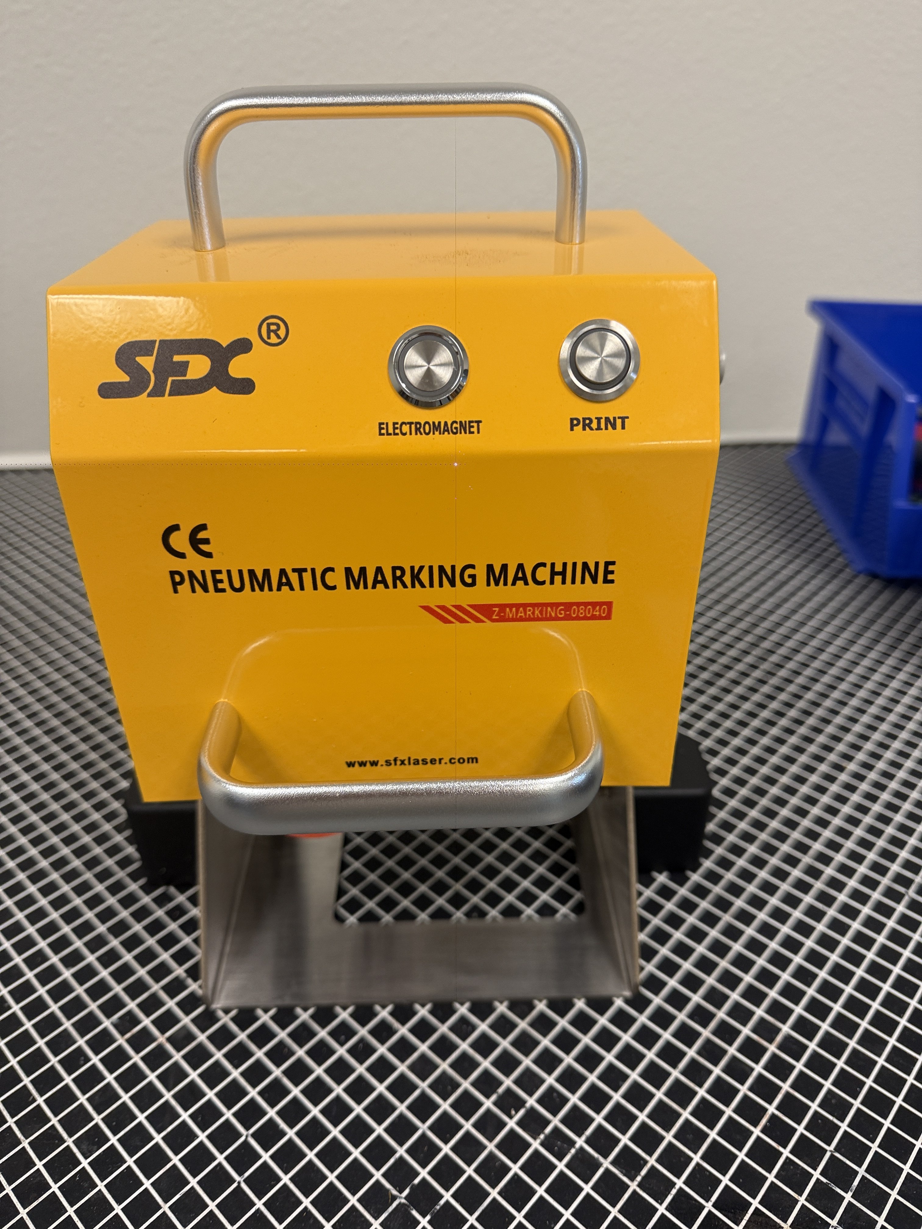 US Stock Second-hand Portable Pneumatic Dot Peen Marking Machine Metal Engraving Machine Chassis Number VIN Code Marking Machine