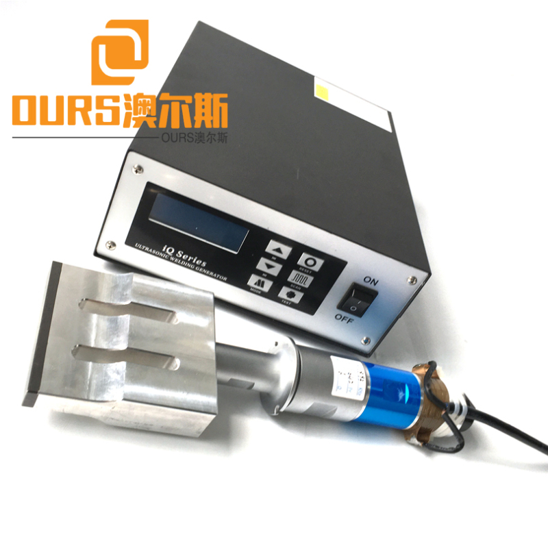 Hot Sales 20KHZ 2000W Ultrasonic Welding generator and transducer with booster and 110mm horn For Masks