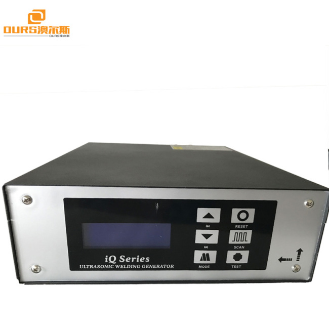 2600 W/15 kHz Ultraschallschweißgenerator mit Schweißwandler für Kunststoffschweißmaschinen und Beutelherstellungsmaschinen