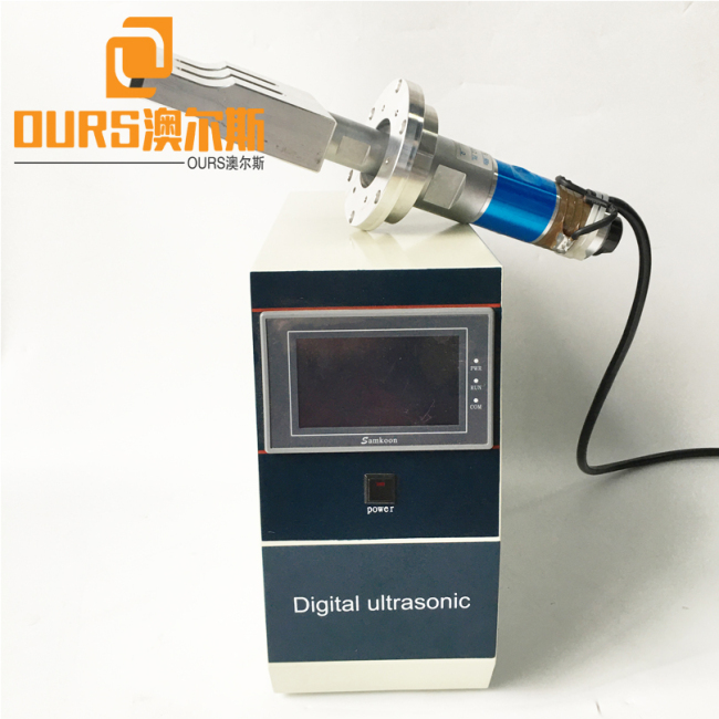 20KHZ 2000W Kunststoff-Schweißgenerator Ultraschallmaschine für chirurgische medizinische Einweg-Gesichtsmasken-Schweißmaschine
