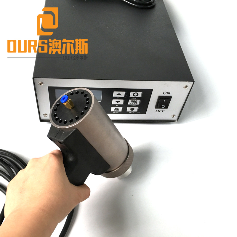 Table Type Customized 20KHZ 1500W Ultrasonic Cake Cutter Machine