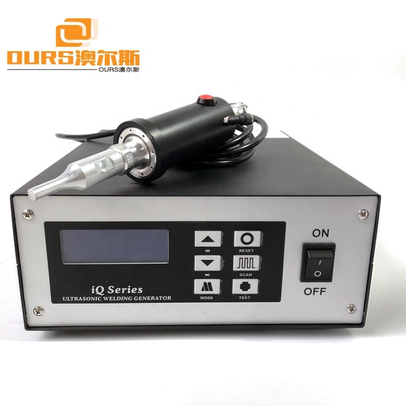 28KHz Hand-held Ultrasonic Plastic Spot Welding Machine 800W Portable Plastic Welder