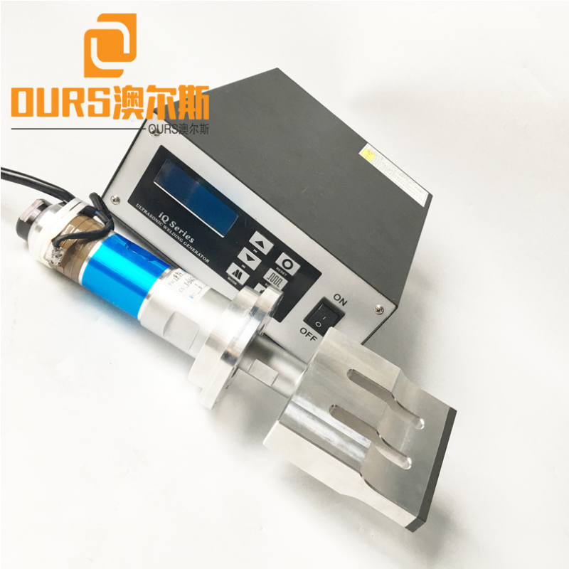 Hot Sales 20KHZ 1500W Medical Face Inner Earloop Mask Welding Generator and 110X20mm Horn