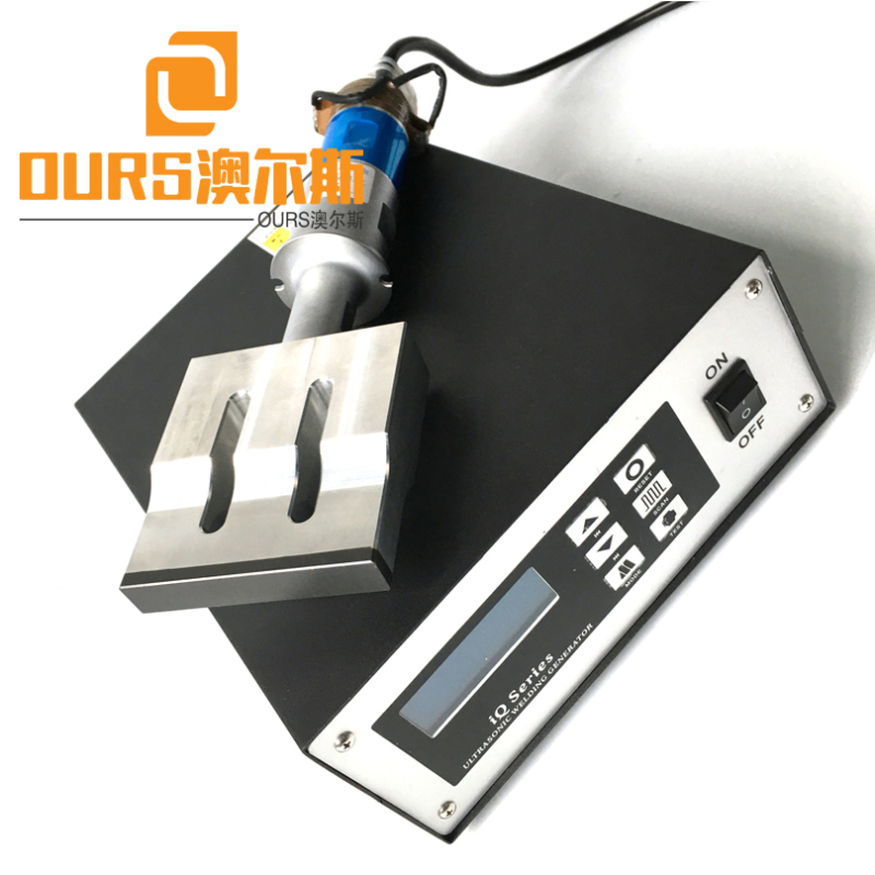 Hot Sales 20KHZ 2000W Ultrasound Welding Generator for Medical Face Inner Earloop Disposable Mask Welding Making Machine