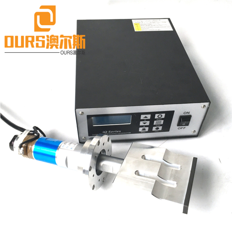 15KHZ/20KHZ 2000W  Ultrasonic Welding Generator with horn for Disposable Flat Outside Ear Loop Face Mask Welding Machine