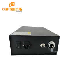 2600W 15KHZ Power Adjusting Digitaler Ultraschallgenerator zum Schweißen, Polieren, Schleifen, Schneiden