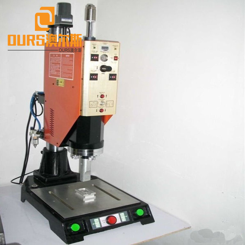 China Product 20KHZ 1500W Disposable Surgical Face Mask Making Machine With Horn 20x110mm