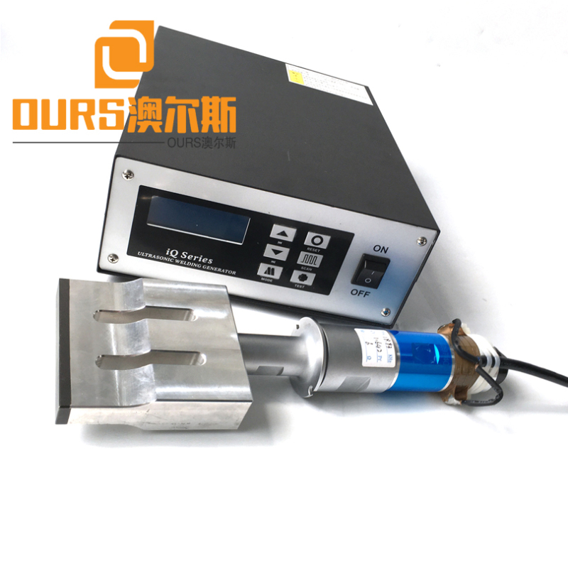 Best-selling Turkey and India 20khz 2000w Outside Ear Loop Welding Generator for Face Mask