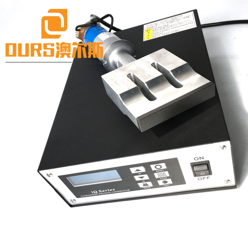 15KHZ/20KHZ 2000W Best-selling economic type Ultrasonic Welding generator for Super high speed folding mask machine