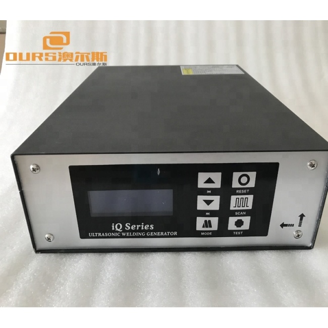 15 кГц Автоматический генератор ультразвуковой сварки с отслеживанием частоты для пластика