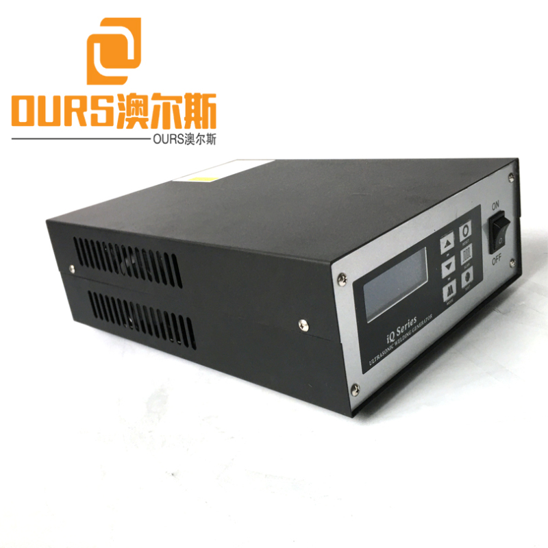 15KHZ/20KHZ 2000W  Ultrasonic Welding Generator with horn for Non Woven Material 3 Ply Surgical Face Mask Making Machine