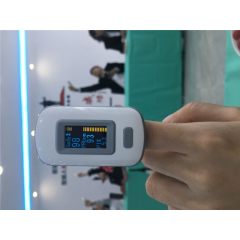 hot selling SpO2 fingertip pulse medical oxygen machine