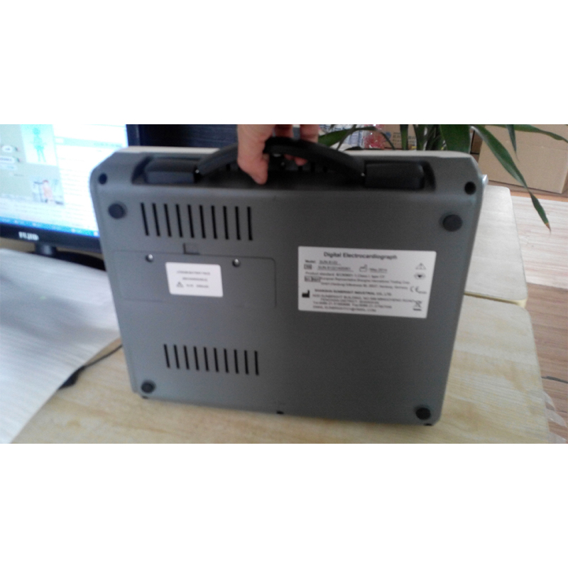 Macchina ECG Touch Screen con display a colori a 12 canali