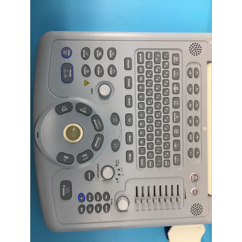 2D 3D-Bild 15-Zoll-LCD-Farbdoppler-Ultraschallgerät Preis mit 2 Sondenanschlüssen